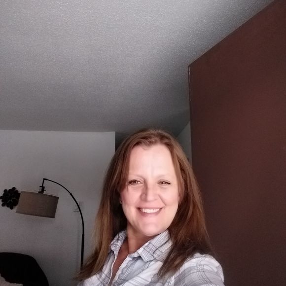 Meet your Posher, Kathy - Picture 1 of 1